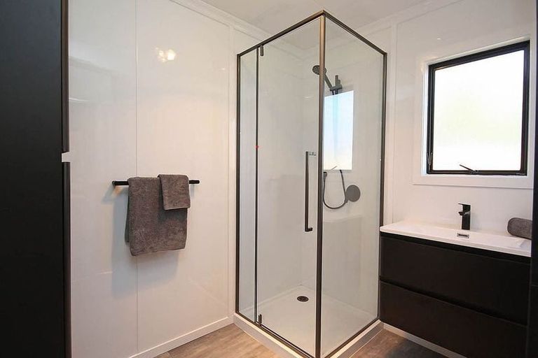 Photo of property in 5 Linklater Avenue, Foxton Beach, Foxton, 4815