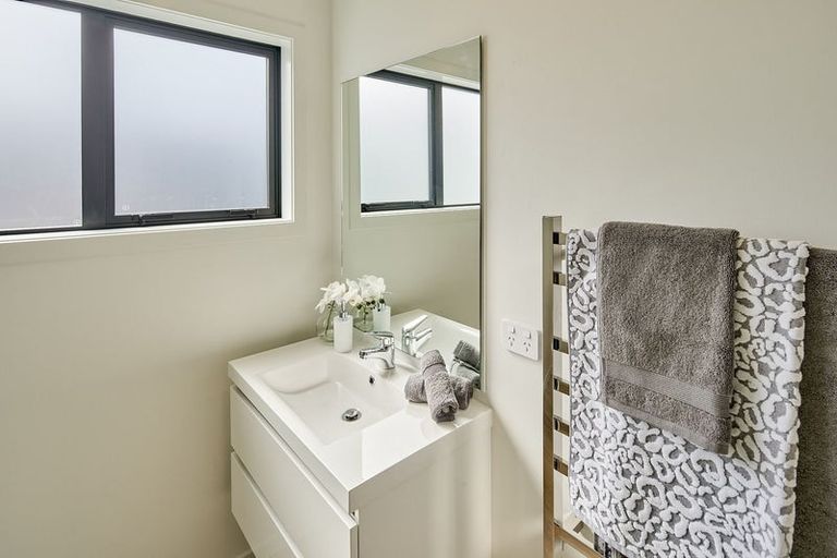 Photo of property in 3/90 Knights Road, Hutt Central, Lower Hutt, 5010