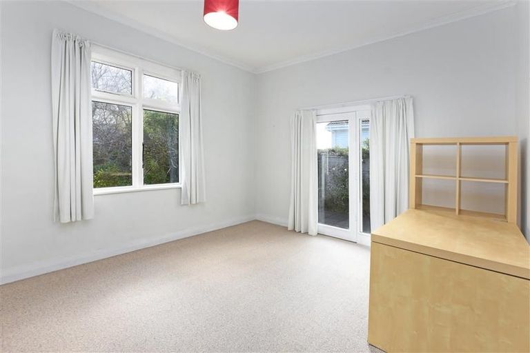 Photo of property in 1 Kilgour Street, Roslyn, Dunedin, 9010