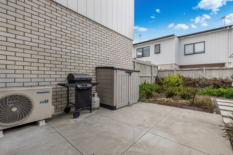 Photo of property in 8 Katikati Drive, Manurewa, Auckland, 2102