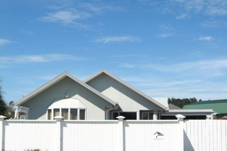 Photo of property in 3 Eastwood Rise, Waimairi Beach, Christchurch, 8083