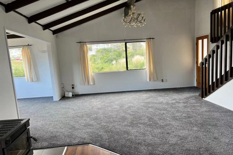 Photo of property in 21 Colwill Road, Massey, Auckland, 0614