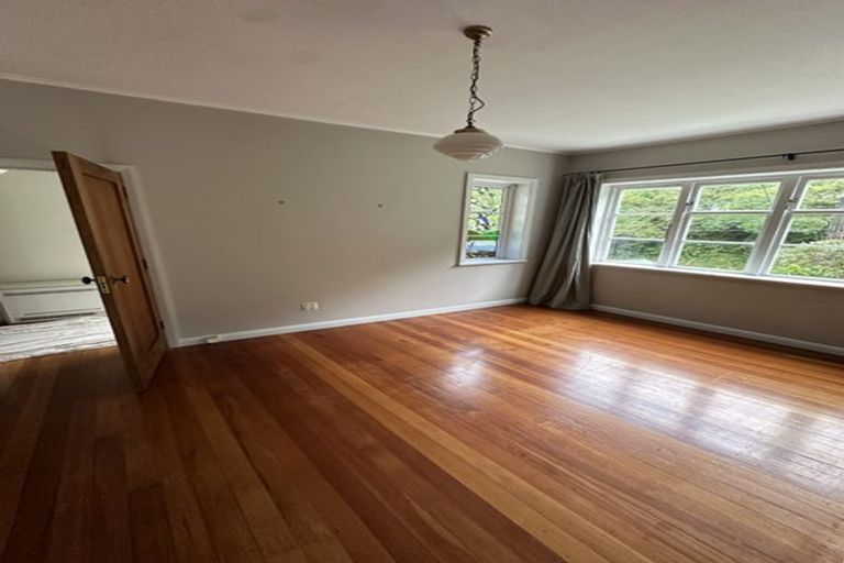 Photo of property in 46 Sunshine Avenue, Karori, Wellington, 6012