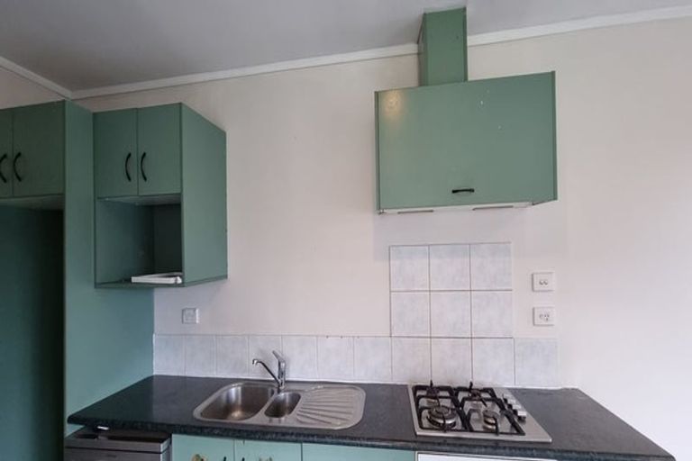 Photo of property in 1 Ardee Close, East Tamaki, Auckland, 2016