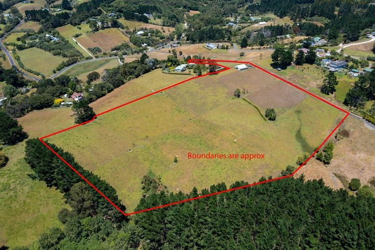 Photo of property in 51 Anzac Valley Road, Waitakere, Auckland, 0816