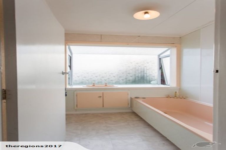 Photo of property in 30 Young Street, Morrinsville, 3300