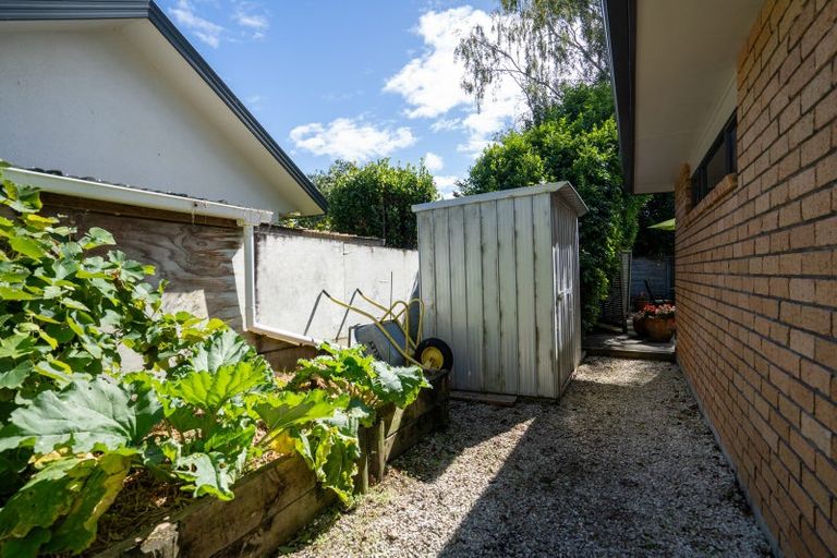 Photo of property in 13a Shaw Street, Leamington, Cambridge, 3432