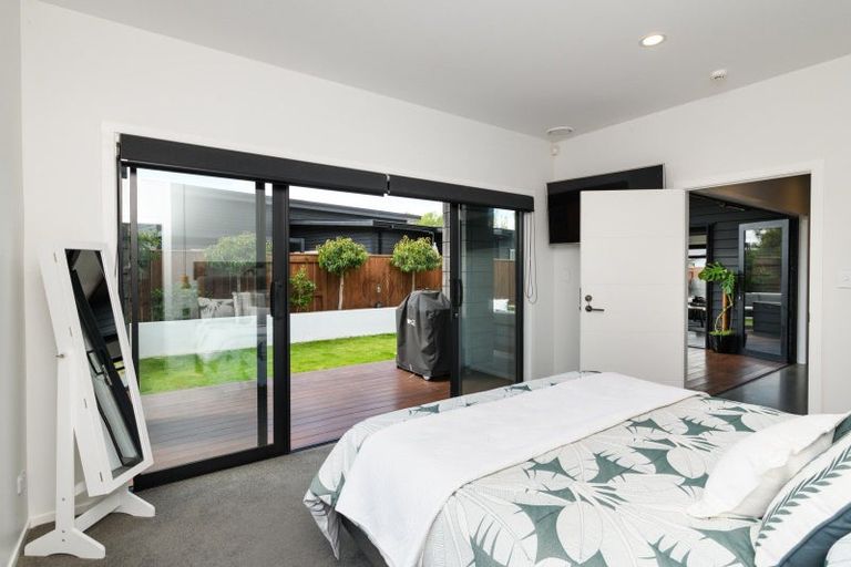 Photo of property in 35 Freedom Drive, Kelvin Grove, Palmerston North, 4414