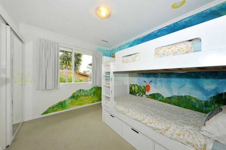 Photo of property in 19 Flinders Road, Heathcote Valley, Christchurch, 8022