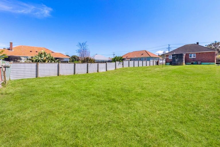 Photo of property in 13 Duigan Street, Gonville, Whanganui, 4501