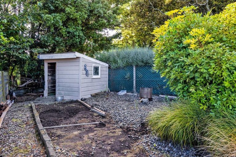 Photo of property in 9 Manawapou Road, Hawera, 4610