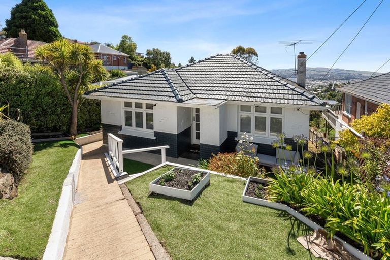 Photo of property in 115 Riselaw Road, Calton Hill, Dunedin, 9012