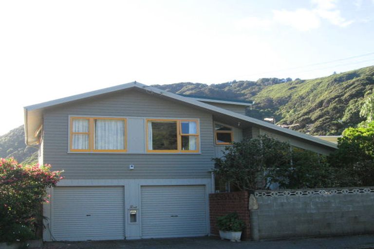 Photo of property in 11a Nikau Street, Eastbourne, Lower Hutt, 5013