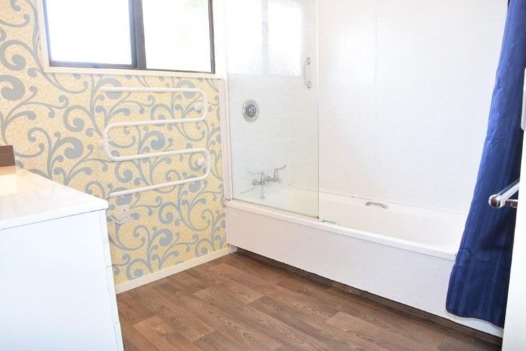 Photo of property in 20 Vogel Street, Waikiwi, Invercargill, 9810