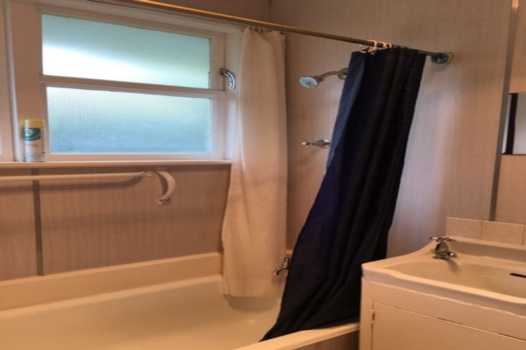 Photo of property in 1/1240 Fergusson Drive, Brown Owl, Upper Hutt, 5018