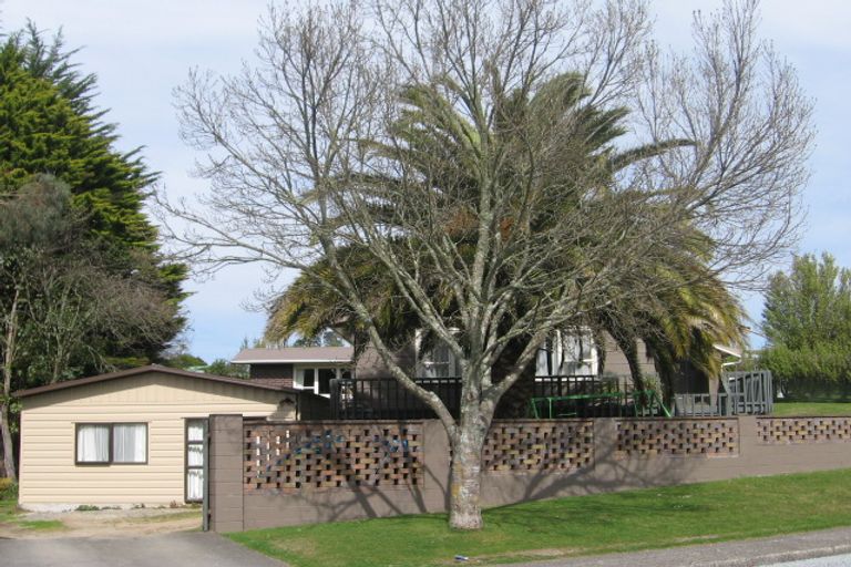Photo of property in 32 Pandora Avenue, Sunnybrook, Rotorua, 3015