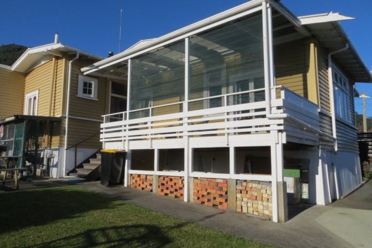 Photo of property in 8 Brick Street, Te Aroha, 3320
