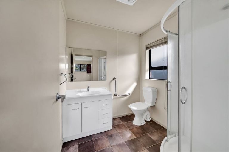 Photo of property in 6b Vogel Street, Hawera, 4610