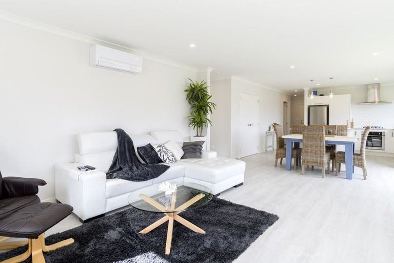 Photo of property in 4 Pip Way, Omokoroa, 3114