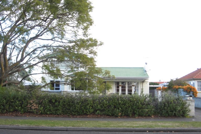 Photo of property in 70 Douglas Mclean Avenue, Marewa, Napier, 4110