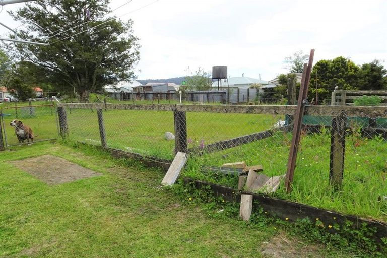 Photo of property in 4 Murray Street, Whataroa, 7886