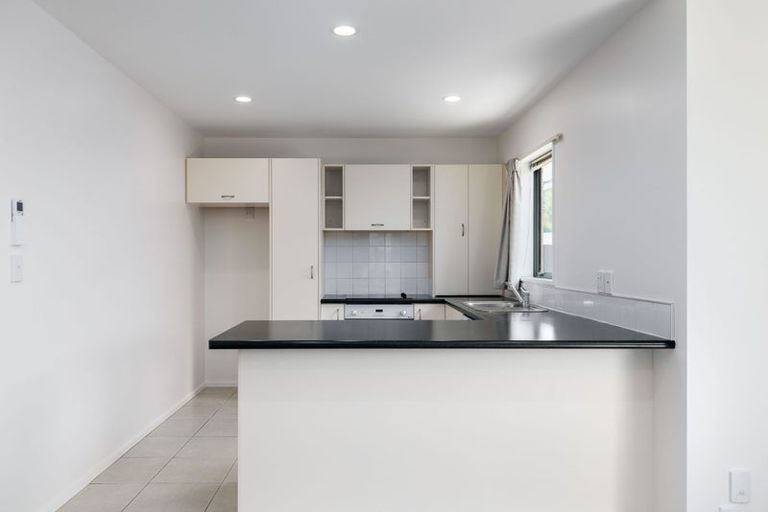 Photo of property in 4/6 Wainoni Road, Wainoni, Christchurch, 8061