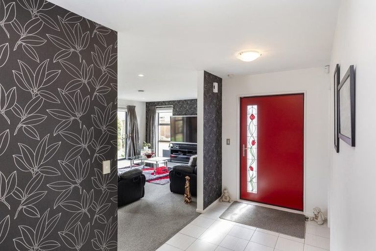 Photo of property in 37 Little Oaks Drive, Yaldhurst, Christchurch, 8042