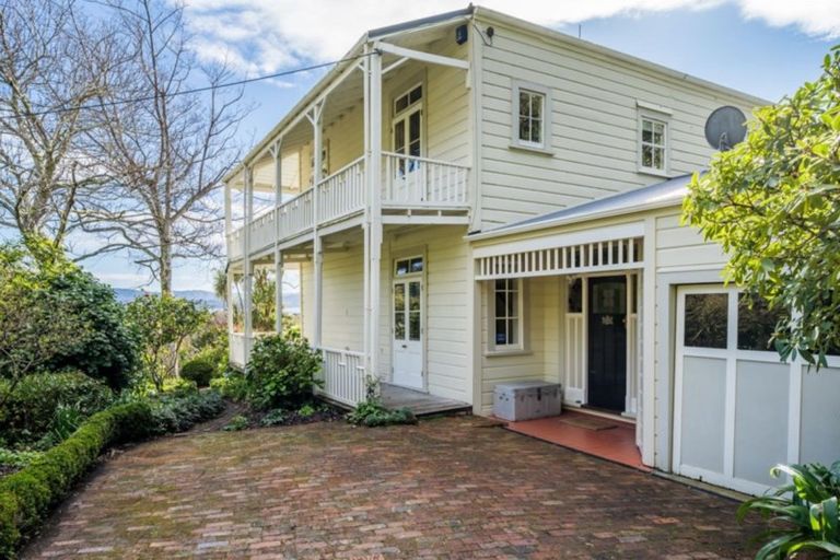 Photo of property in 17 Kowhai Street, Eastbourne, Lower Hutt, 5013