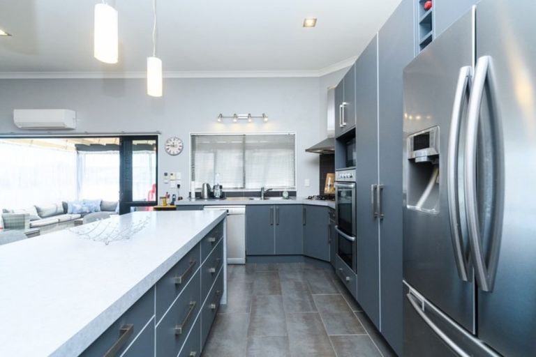 Photo of property in 61 Peter Hall Drive, Kelvin Grove, Palmerston North, 4414