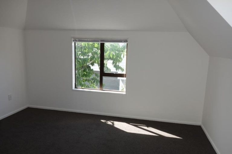 Photo of property in 2/46 Brockworth Place, Riccarton, Christchurch, 8011