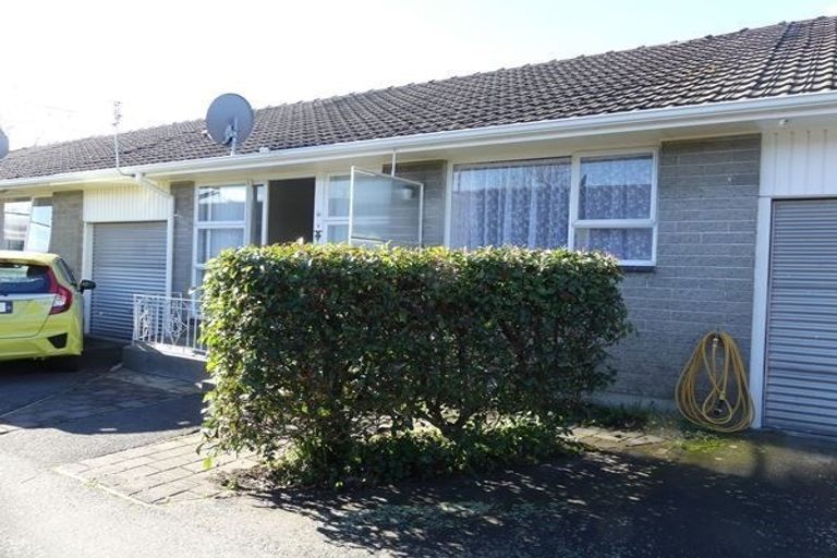 Photo of property in 3/29 Office Road, Merivale, Christchurch, 8014