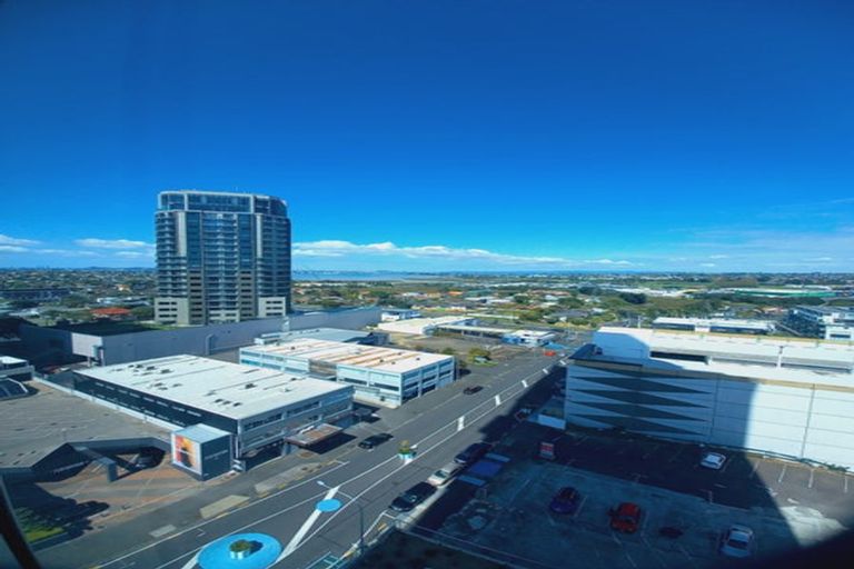 Photo of property in Sentinel Apartments, 1105/3 Northcroft Street, Takapuna, Auckland, 0622