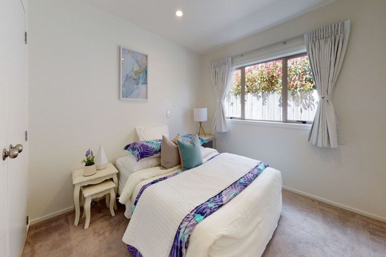 Photo of property in 39 Scarlet Oak Drive, Schnapper Rock, Auckland, 0632