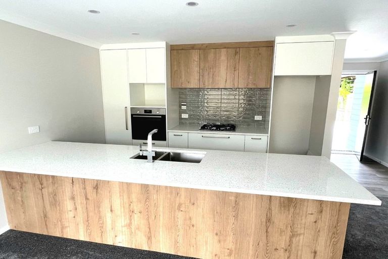 Photo of property in 92a Horoeka Street, Stokes Valley, Lower Hutt, 5019