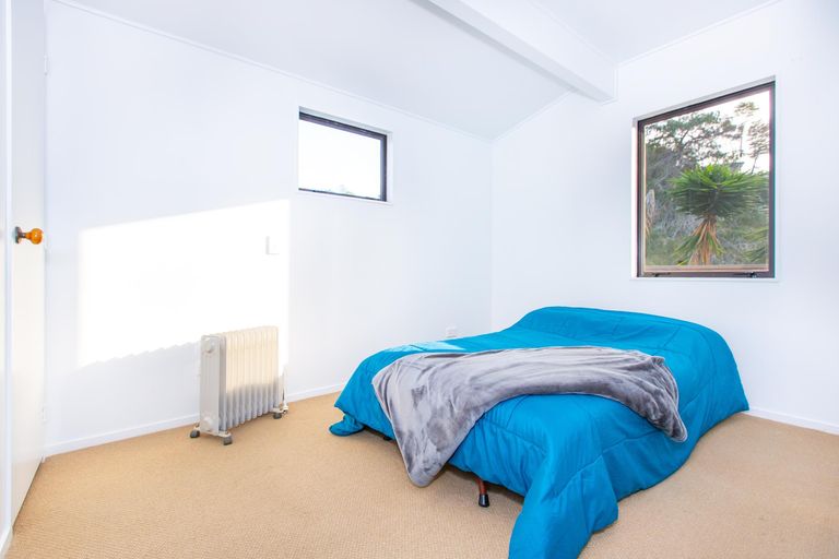 Photo of property in 8a Kaitoke Street, Raglan, 3225