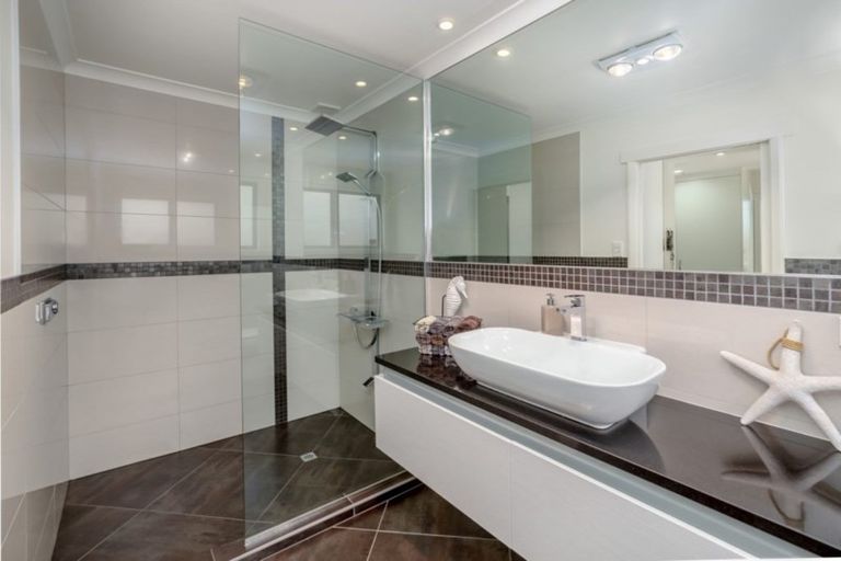 Photo of property in 81 Reading Street, Greytown, 5712