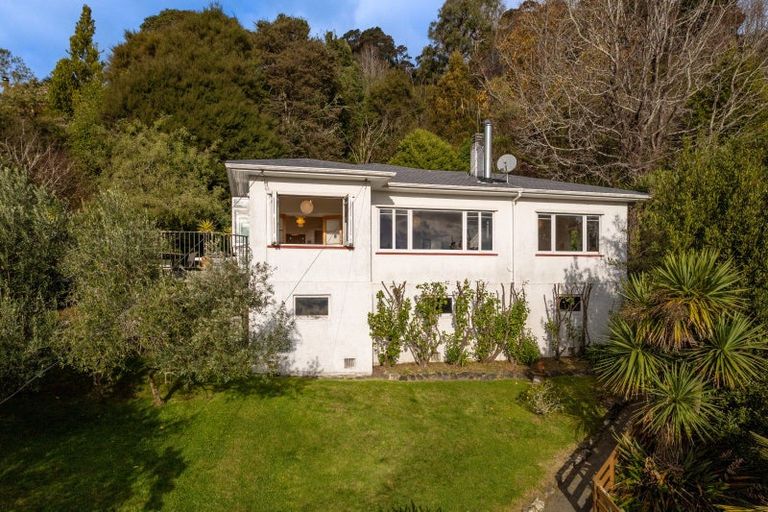 Photo of property in 120 Cleveland Terrace, Maitai, Nelson, 7010