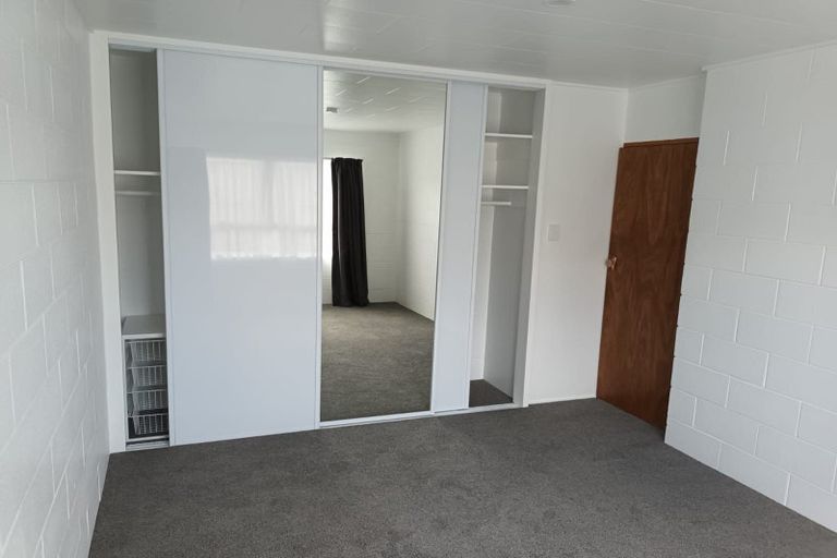 Photo of property in 18 Otaika Road, Woodhill, 0110