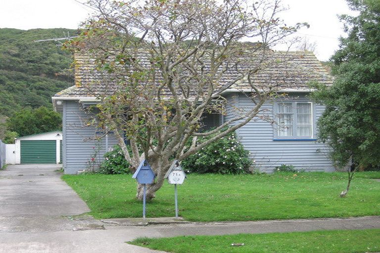 Photo of property in 1/71 Compton Crescent, Taita, Lower Hutt, 5011