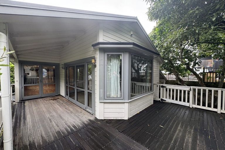 Photo of property in 365 Willis Street, Mount Cook, Wellington, 6011