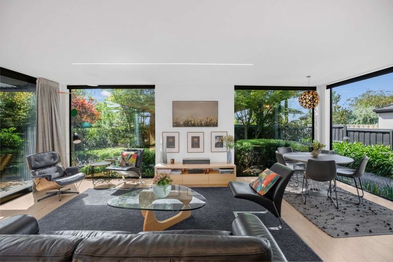 Photo of property in 53a Edward Avenue, Edgeware, Christchurch, 8013