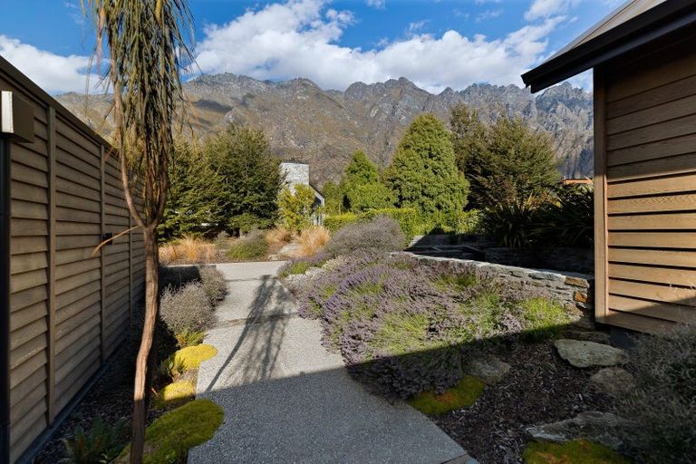Photo of property in 5 Ellesmere Avenue, Jacks Point, Queenstown, 9371