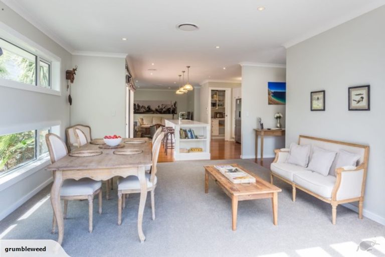 Photo of property in 183 Main Street, Greytown, 5712