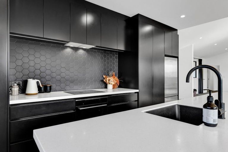 Photo of property in 11 Midsummer Avenue, Stratford, 4332