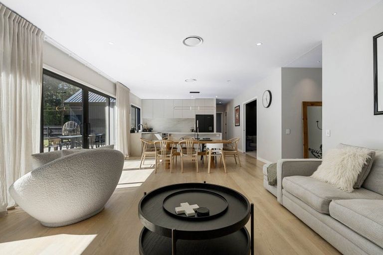 Photo of property in 28 Orchard Road, Greytown, 5712