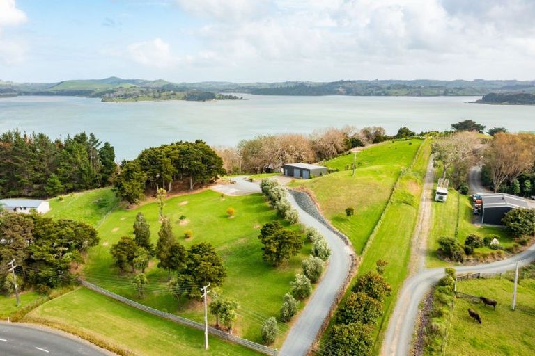 Photo of property in 530a Pahi Road, Pahi, Paparoa, 0571