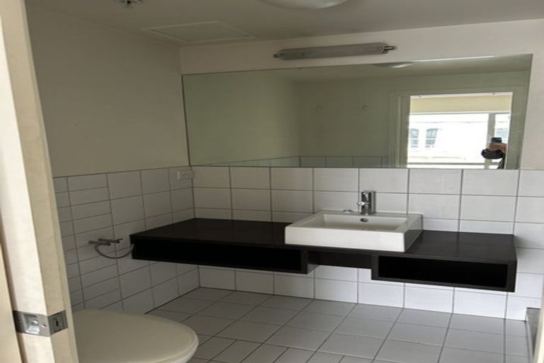 Photo of property in Sol Apartments, 8/37 Jessie Street, Te Aro, Wellington, 6011