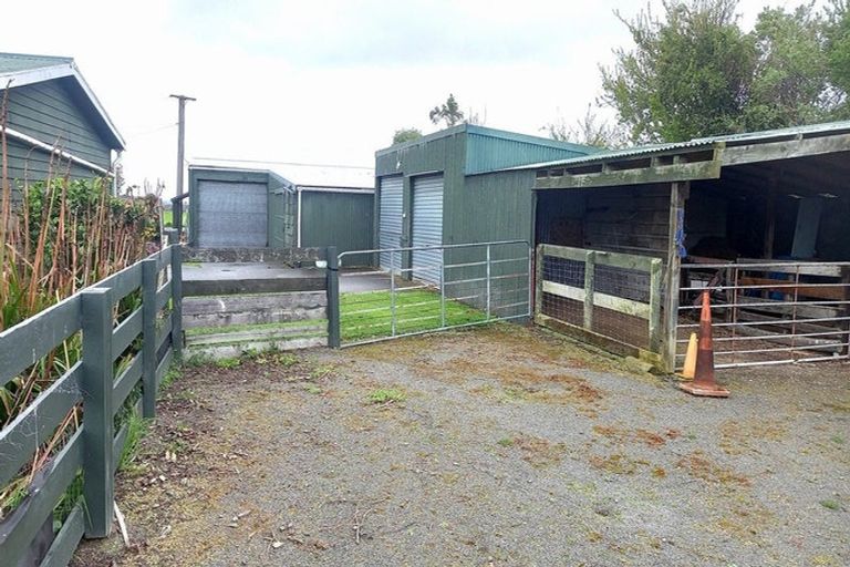 Photo of property in 233 Aorangi Road, Aorangi, Feilding, 4775