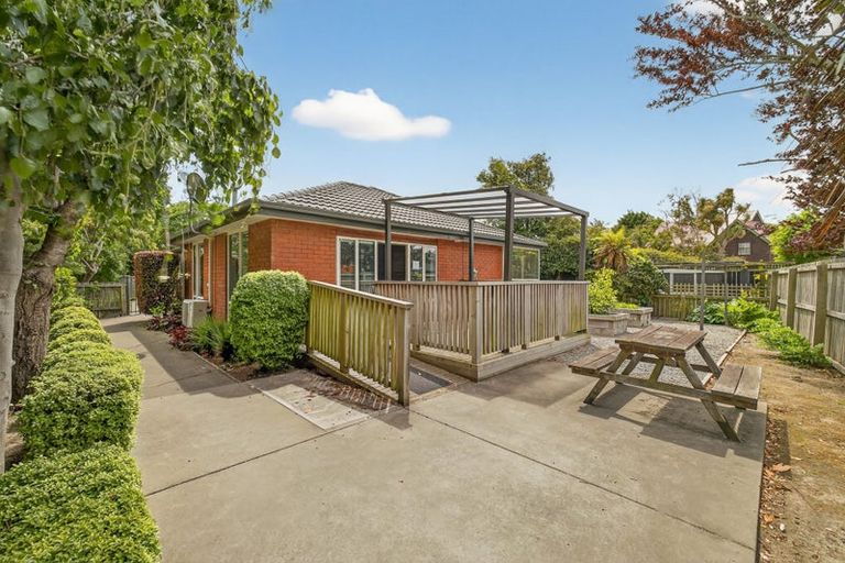 Photo of property in 246 Withells Road, Avonhead, Christchurch, 8042