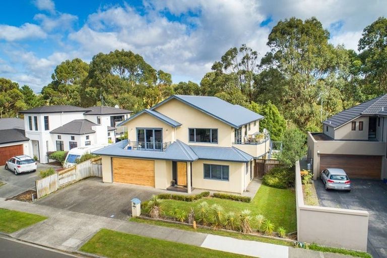 Photo of property in 56 Ruapehu Drive, Fitzherbert, Palmerston North, 4410